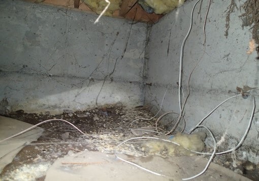 Small areas of vapor barrier missing in the crawlspace.