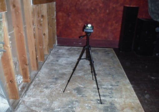 Mold testing setup.