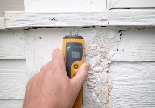 Siding Shows Swelling and Saturation