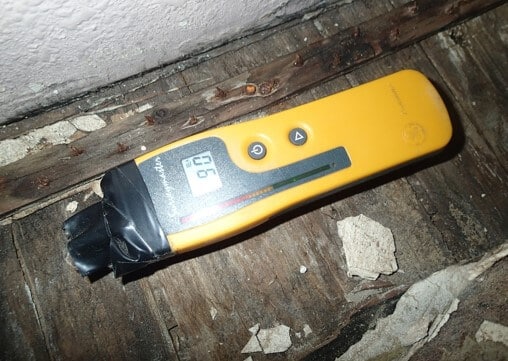 No elevated moisture at the time of inspection.